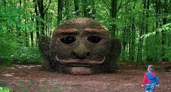 #HeadofAscapart,Mark Antony Haden Ford, land art, sculpture, willow, environmental art, sculpture